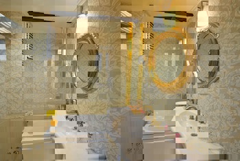 By Murat Royal Hotels