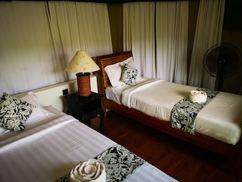 Canvas And Orchids Retreat