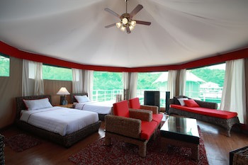 Canvas And Orchids Retreat