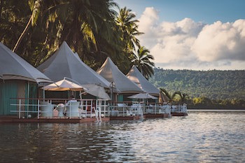 Canvas And Orchids Retreat