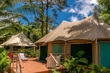 Canvas And Orchids Retreat