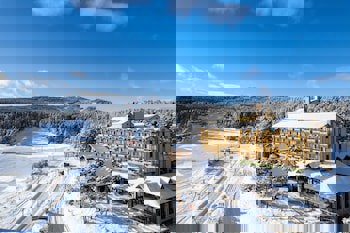 Duja Chalet Ski Center