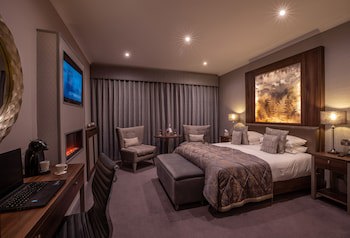 The Lodge Hotel