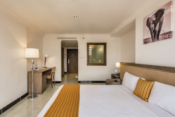 Golden Tulip Dar Es Salaam City Center Hotel
