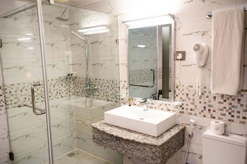 Golden Tulip Dar Es Salaam City Center Hotel