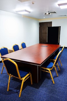 Golden Tulip Dar Es Salaam City Center Hotel
