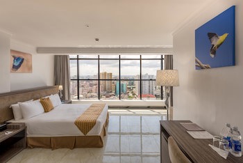 Golden Tulip Dar Es Salaam City Center Hotel