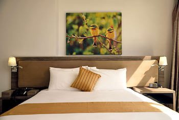 Golden Tulip Dar Es Salaam City Center Hotel