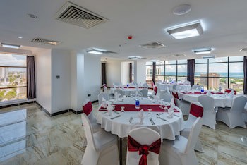 Golden Tulip Dar Es Salaam City Center Hotel