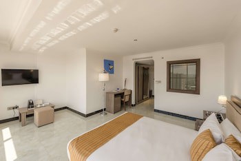 Golden Tulip Dar Es Salaam City Center Hotel