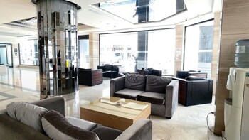 Delton Hotel