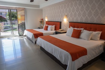 Hotel Santorian