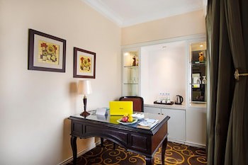 Blue Sky Pandurata Boutique Hotel
