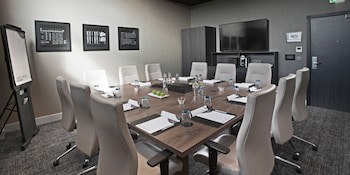 Crowne Plaza Aberdeen Airport, An Ihg Hotel