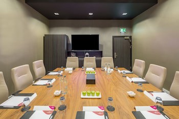 Crowne Plaza Aberdeen Airport, An Ihg Hotel
