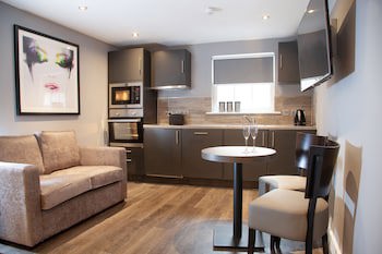 Epic Aparthotel - Duke Street