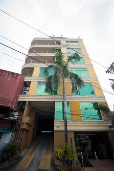 Fields Plaza Condo