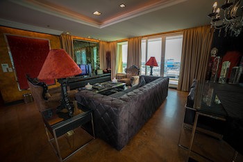 Fields Plaza Condo