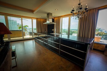 Fields Plaza Condo
