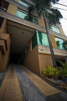 Fields Plaza Condo