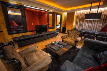 Fields Plaza Condo