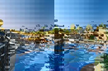 Villa Side Residence