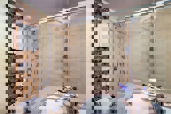 Villa Side Residence