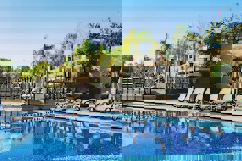 Villa Side Residence