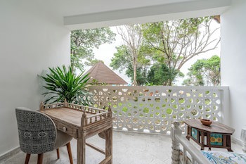 Chale Island Resort
