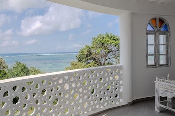Chale Island Resort