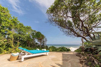 Chale Island Resort