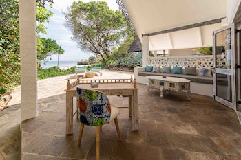Chale Island Resort