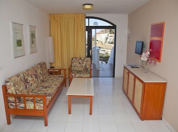 Apartamentos Curasol