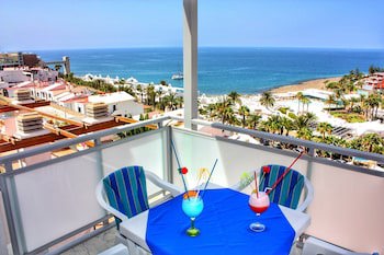Apartamentos Curasol