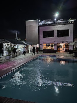 67 Airport Hotel