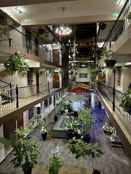 67 Airport Hotel