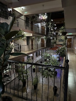 67 Airport Hotel