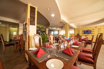 67 Airport Hotel