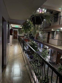 67 Airport Hotel