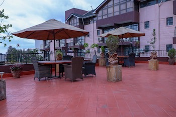 67 Airport Hotel