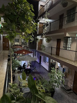 67 Airport Hotel