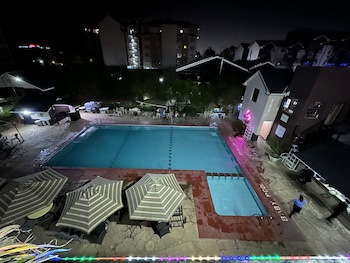 67 Airport Hotel
