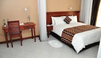 67 Airport Hotel
