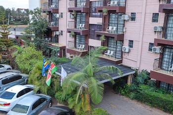 67 Airport Hotel