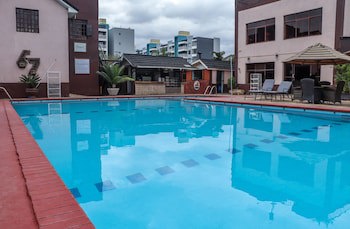 67 Airport Hotel