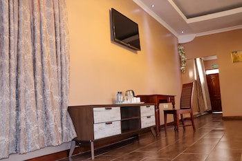 67 Airport Hotel