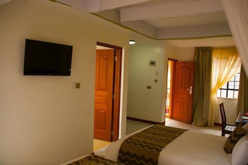 67 Airport Hotel