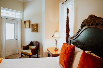 Shangri-La Bed & Breakfast