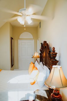 Shangri-La Bed & Breakfast
