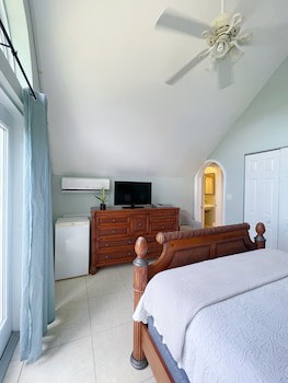 Shangri-La Bed & Breakfast